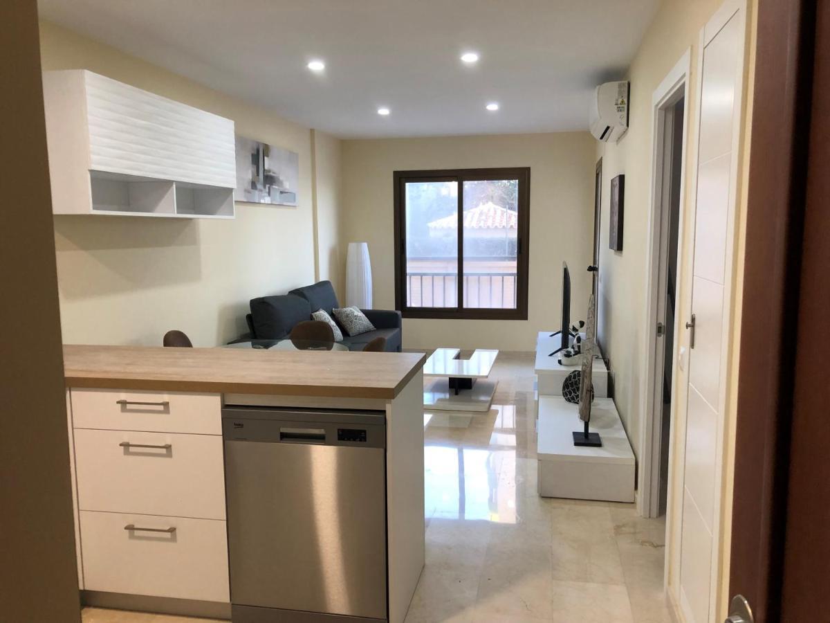 Moderno Apartamento En Primera Linea Paseo Maritimo Fuengirola Esterno foto