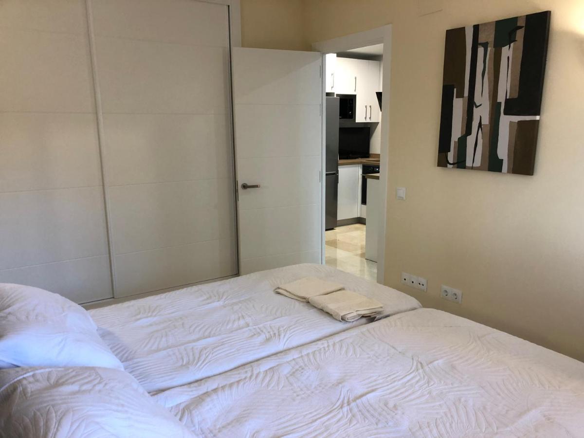Moderno Apartamento En Primera Linea Paseo Maritimo Fuengirola Esterno foto