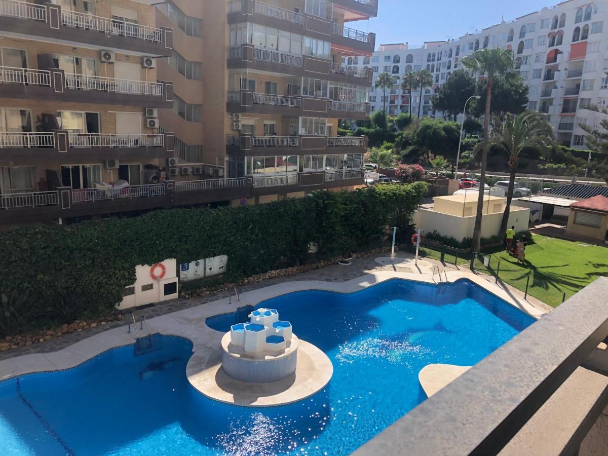 Moderno Apartamento En Primera Linea Paseo Maritimo Fuengirola Esterno foto