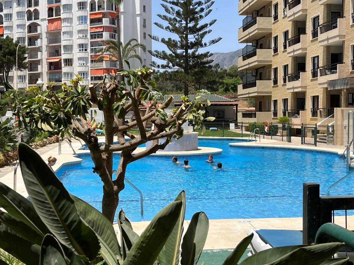 Moderno Apartamento En Primera Linea Paseo Maritimo Fuengirola Esterno foto