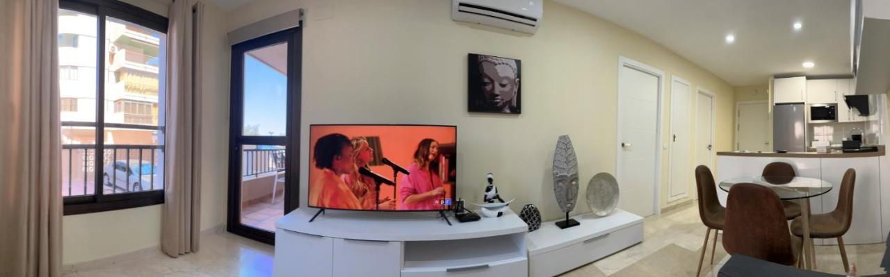 Moderno Apartamento En Primera Linea Paseo Maritimo Fuengirola Esterno foto